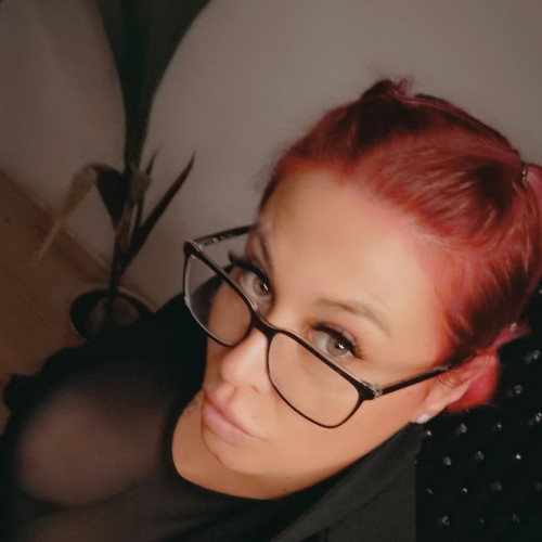 Ladymira Profile picture