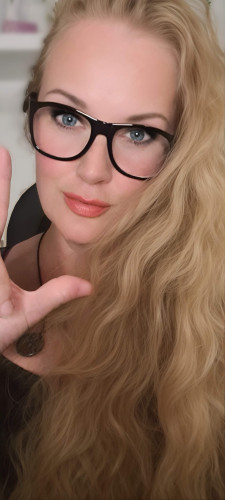 Miss Veena Profile picture