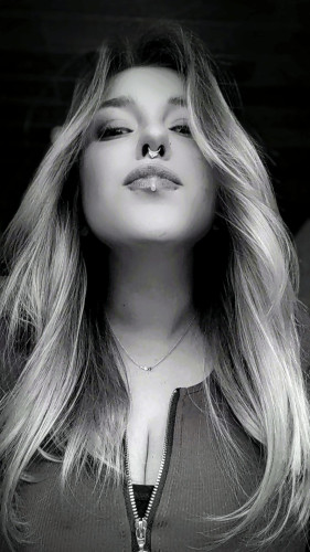 Miezekahdse Profile picture