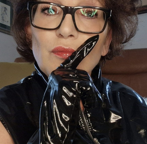 LadyKarin Profile picture