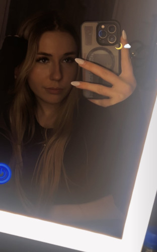 Alinabls Profile picture